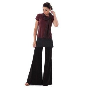 For she who loves to live in yoga pants, but still wants to look glamorous at all times. SENSE's chic attire has beautiful lines and is like heaven to wear, from yoga mat and beyond!